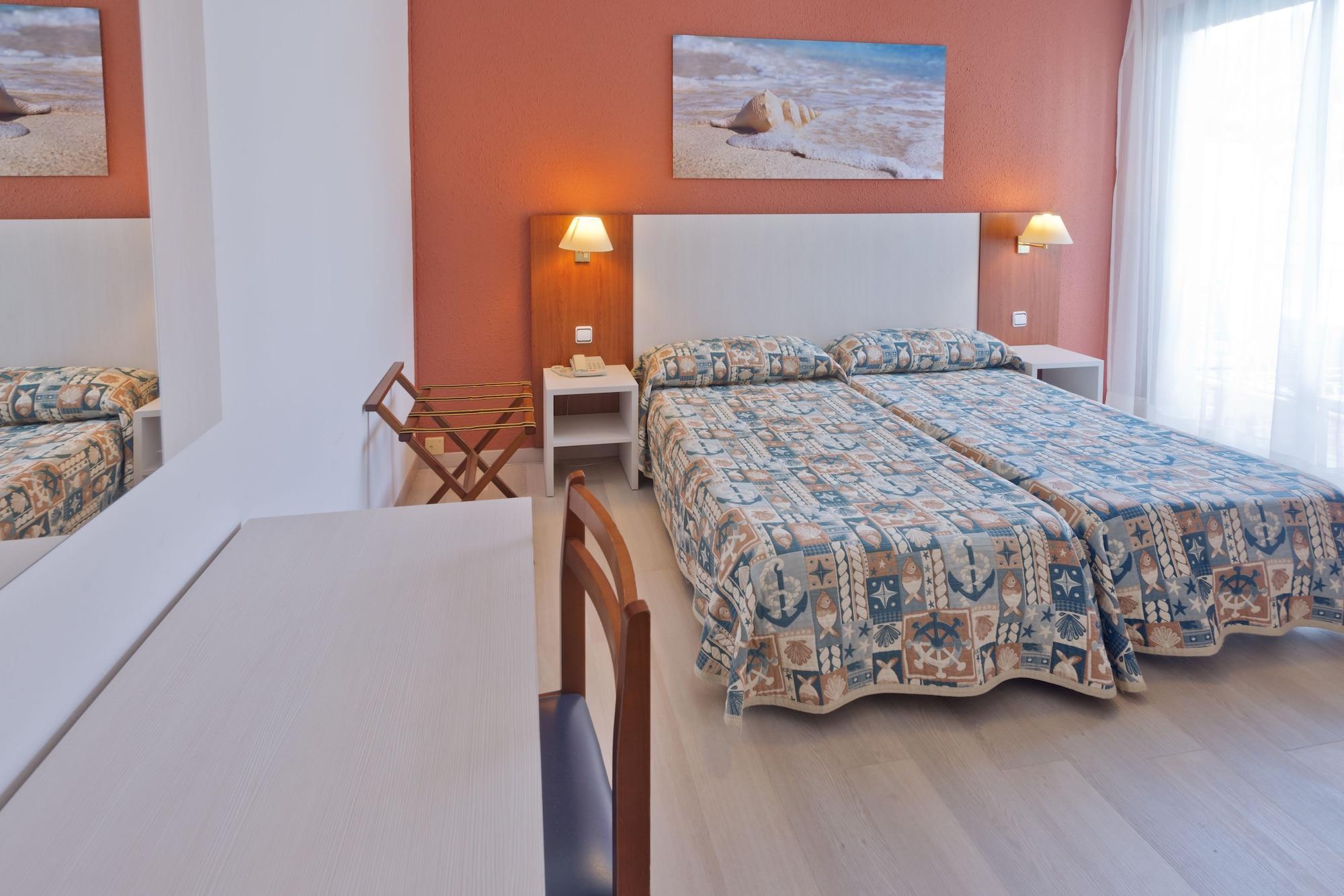 Ght Balmes, Hotel-Aparthotel&Splash Calella Exterior photo
